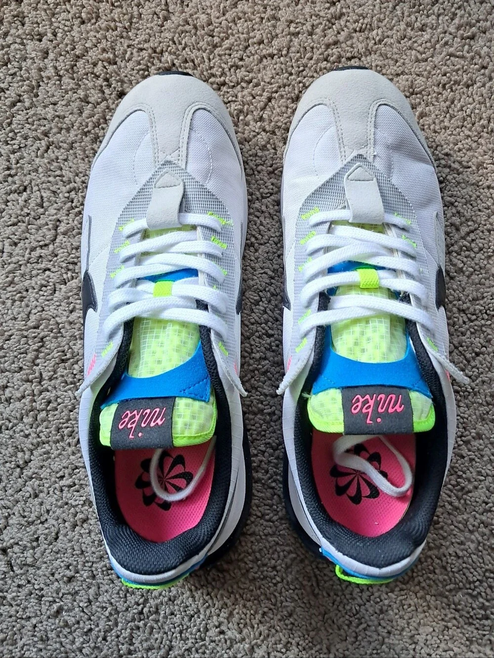Nike Air Max Pre Day Shoes Men's 11 White Pure Platinum Volt Sneakers DZ4399-100